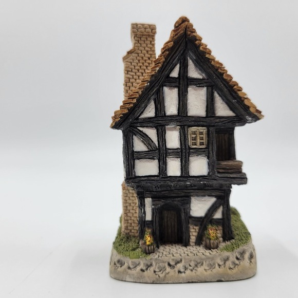 David Winter Other - Vintage David Winter Spinners Cottage 1984 Painted Miniature Figure Collectible